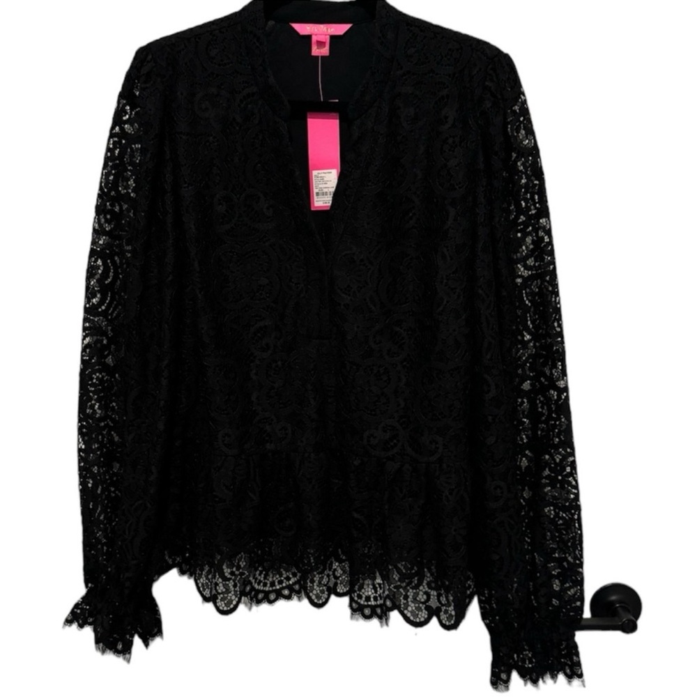 NWT Lilly Pulitzer NWT Jacelynne Lace Top
Onyx Two Tone Carnival Lace - Picture 4 of 10